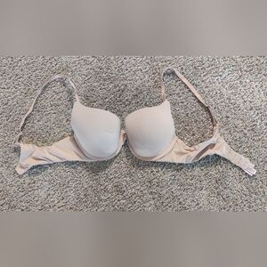Victoria's Secret Tshirt Push Up Full Nude Bra 34B